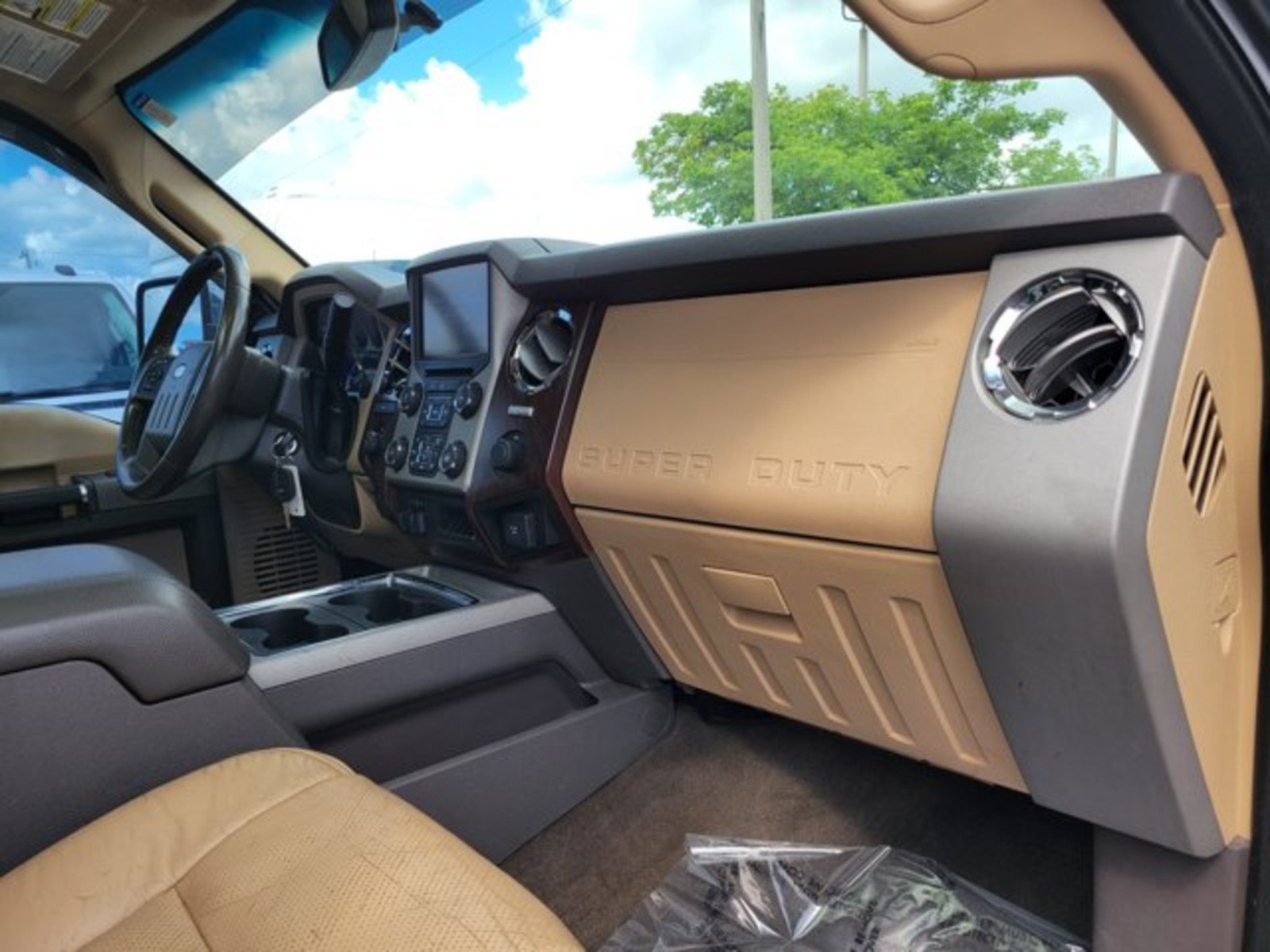 Used 2015 Ford F250 Lariat w/ Chrome Package AWD/4WD image 33
