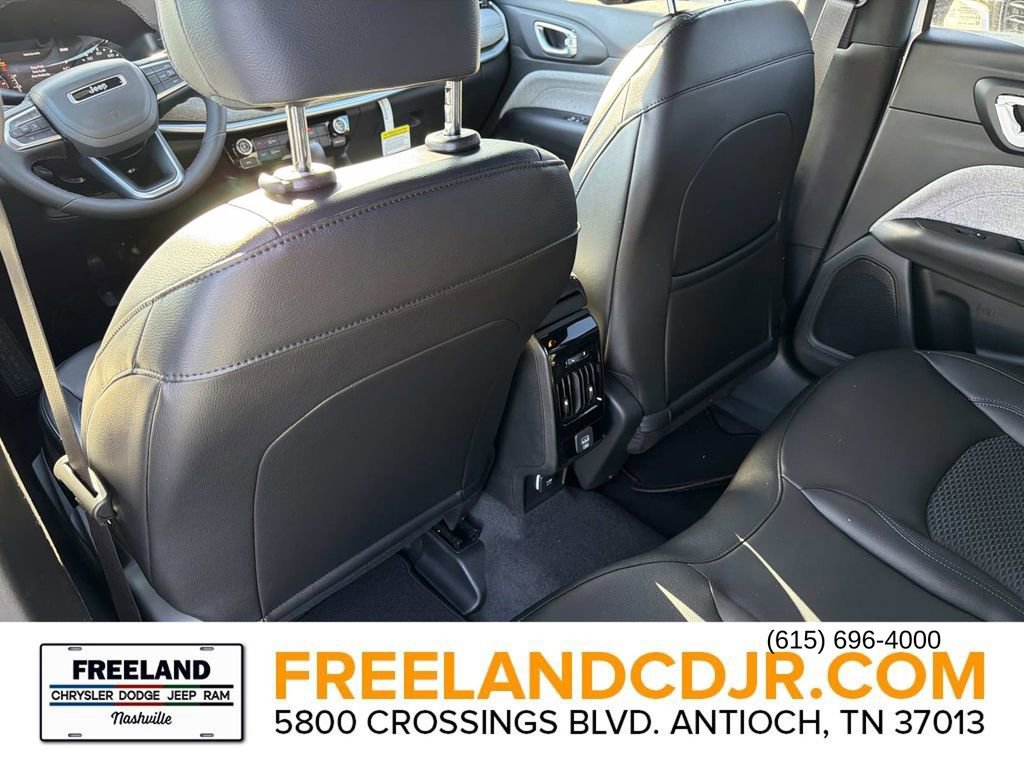 New 2026 Jeep Compass Latitude AWD/4WD image 15