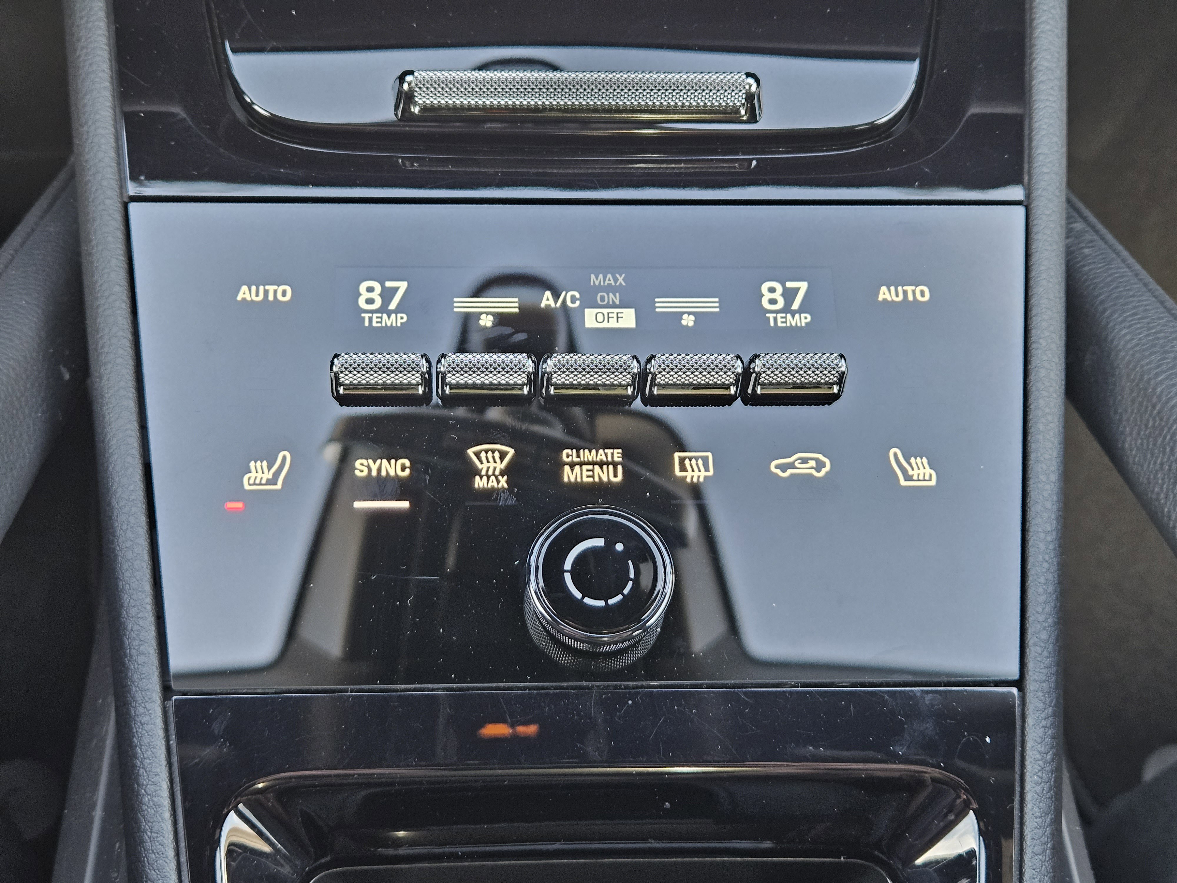 Used 2025 Porsche Cayenne image 19