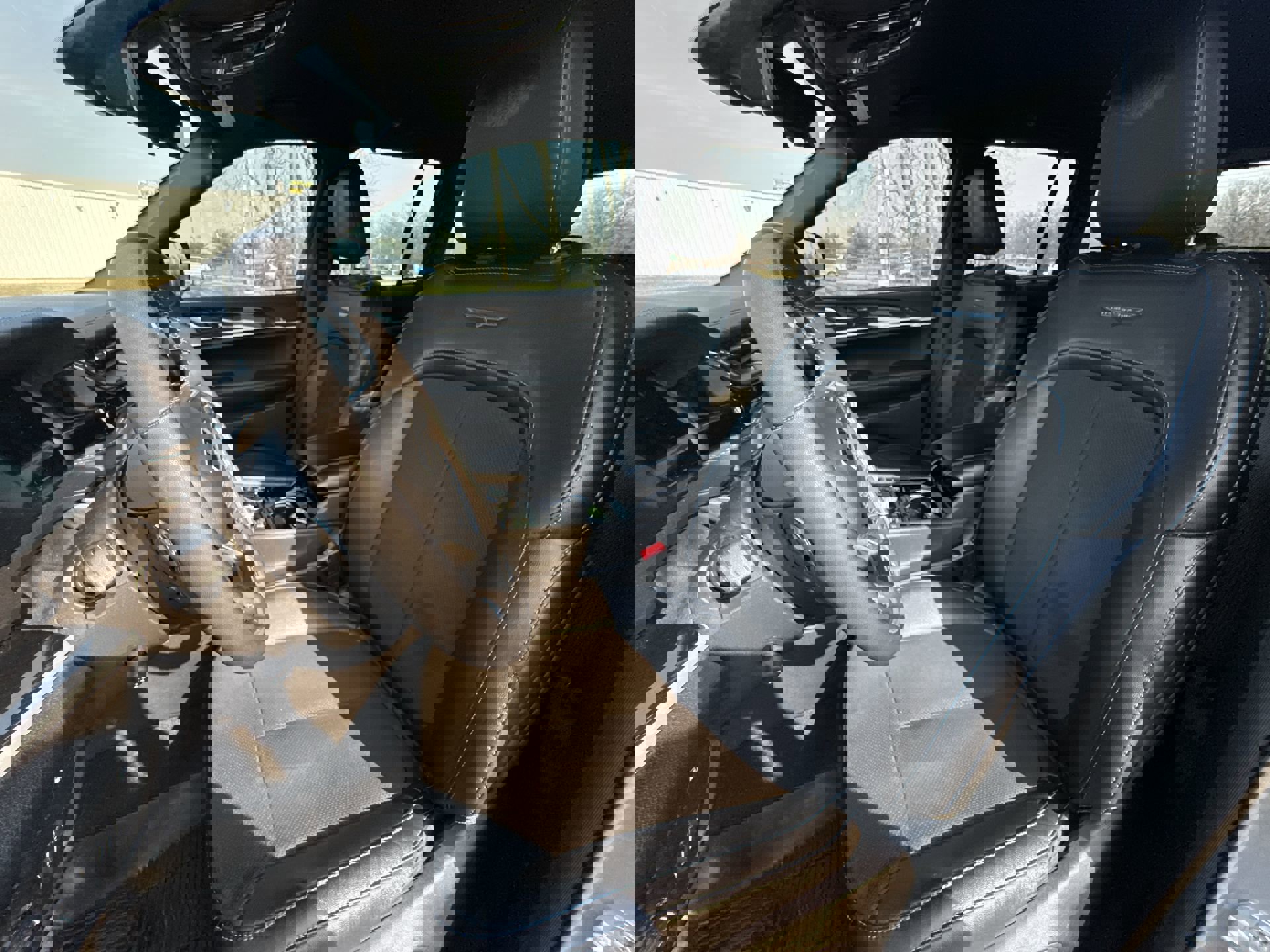 Used 2022 Jeep Grand Cherokee Trailhawk w/ Luxury Tech Group III image 11