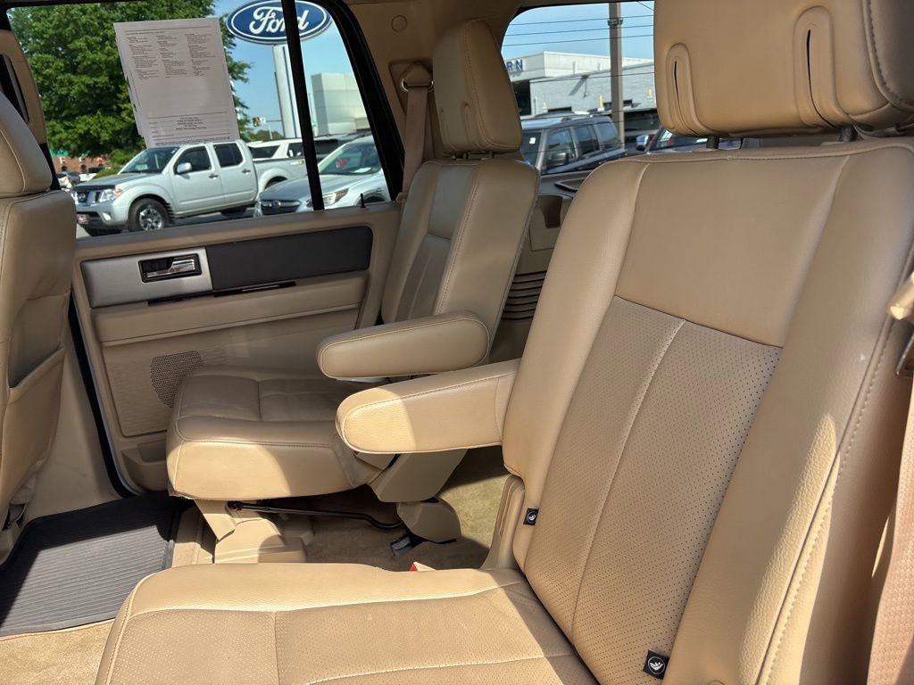 Used 2014 Ford Expedition XLT w/ Equipment Group 202A RWD image 23