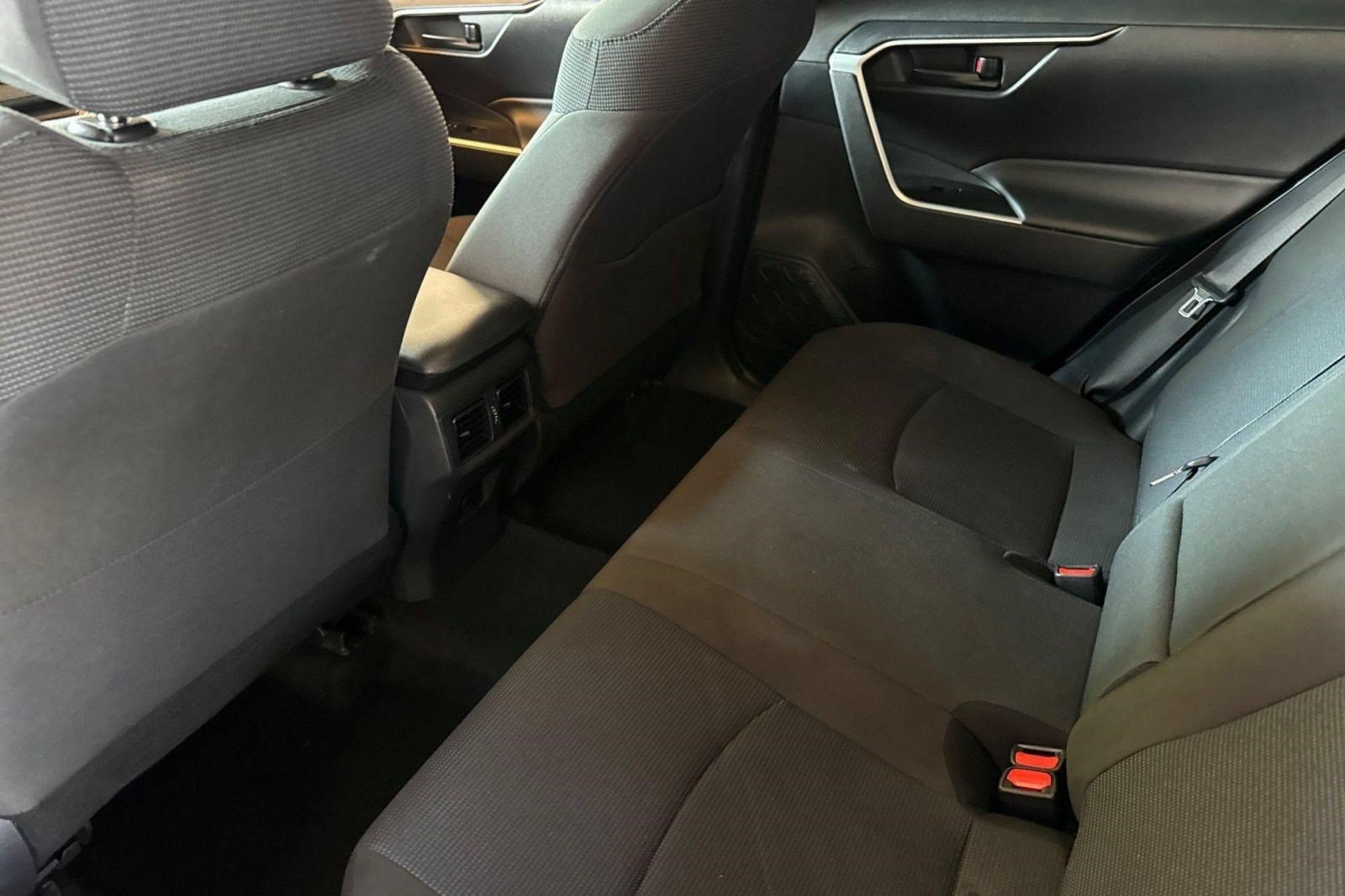 Used 2023 Toyota RAV4 LE FWD image 25