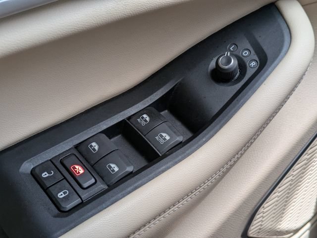 Certified 2022 Jeep Grand Cherokee L Limited RWD image 17