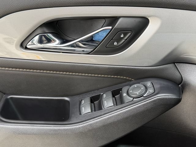 Used 2019 Chevrolet Traverse LS FWD image 22
