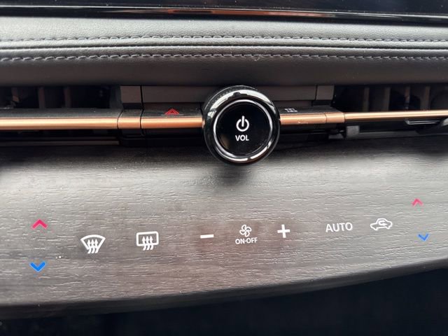 Used 2024 Nissan Ariya AWD image 22