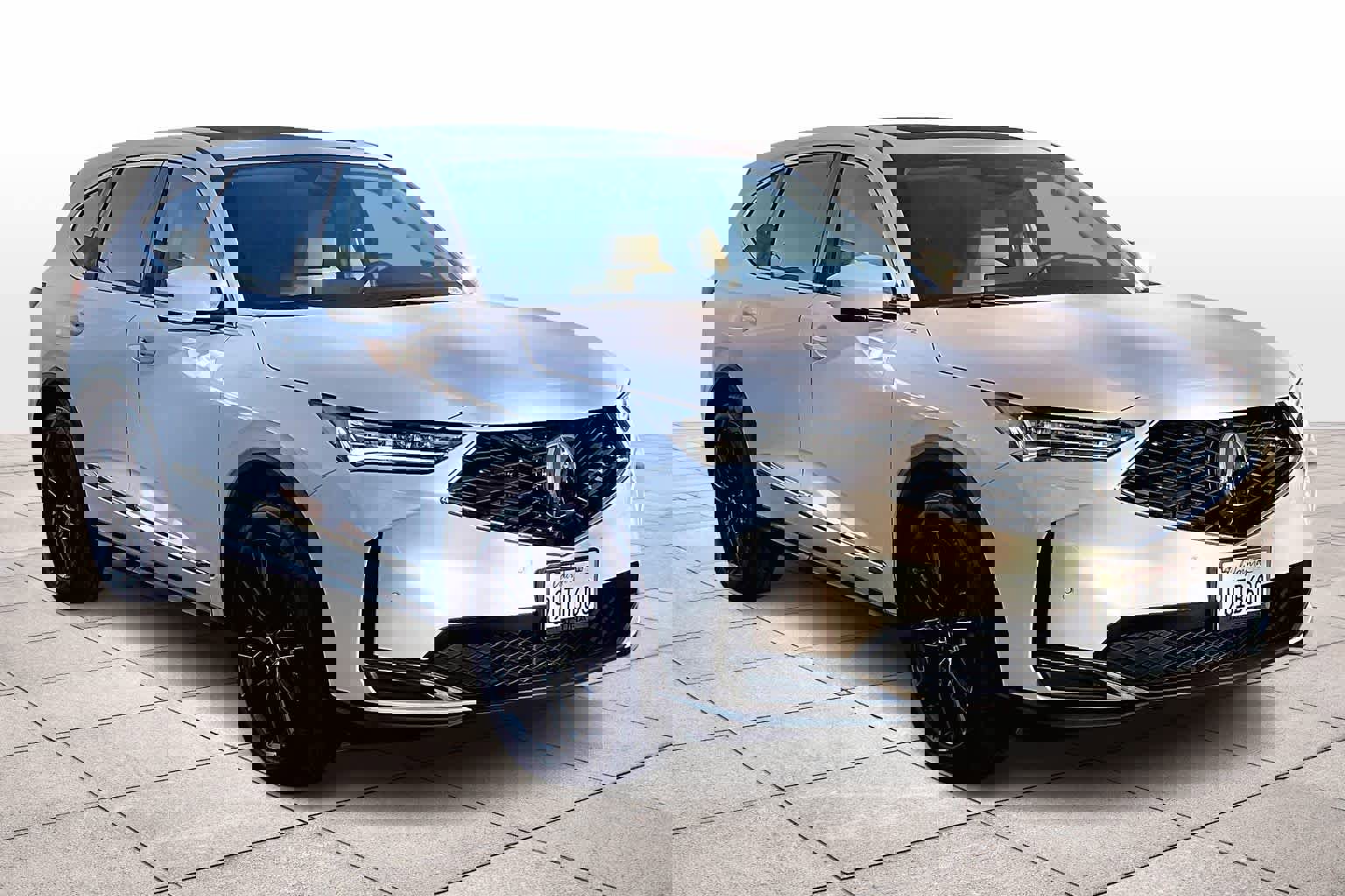 Used 2025 Acura MDX SH-AWD w/ Technology Package image 2