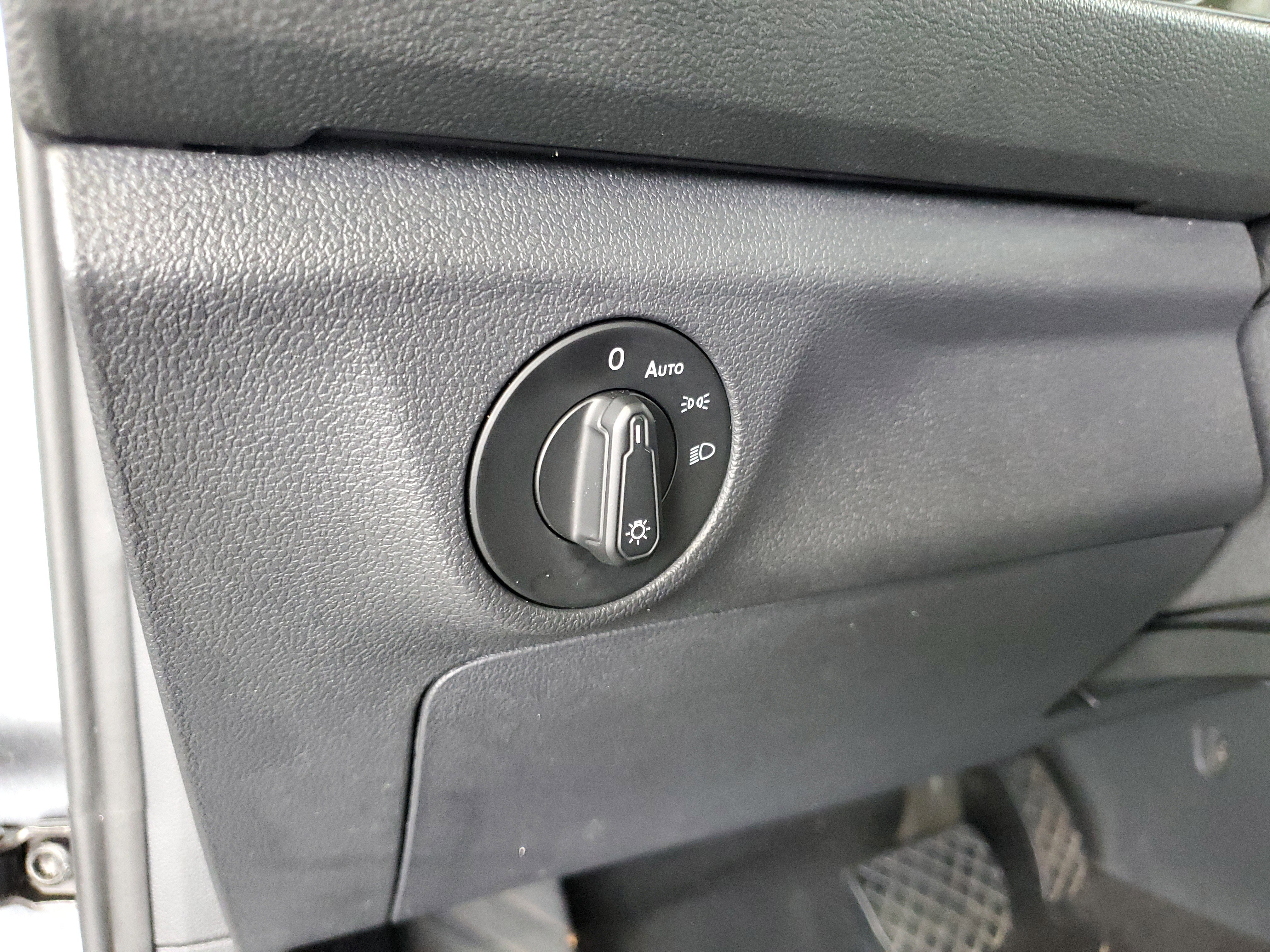 Used 2019 Volkswagen Jetta SE FWD image 22