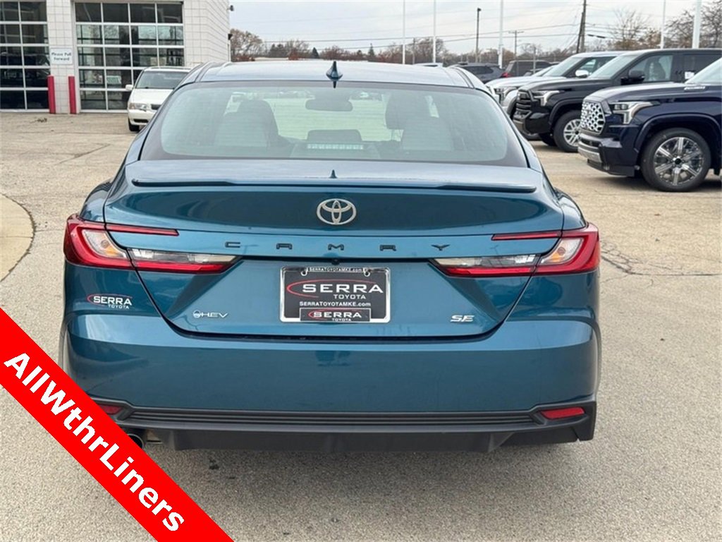 Used 2025 Toyota Camry SE image 5