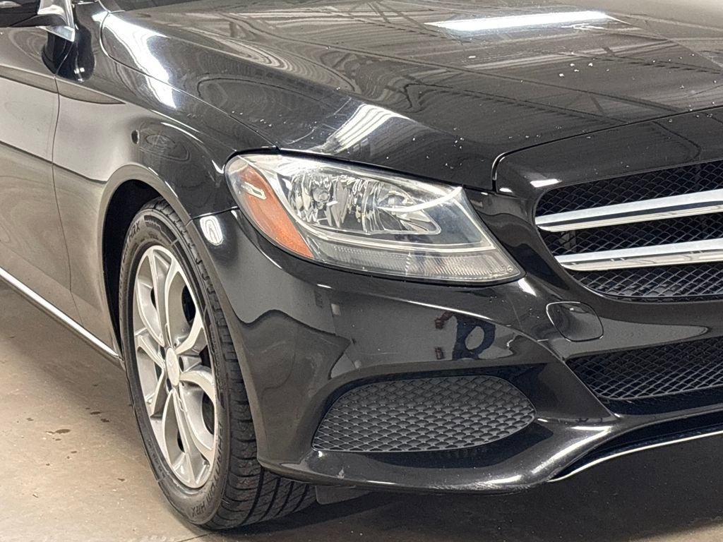 Used 2016 Mercedes-Benz C 300 Sedan image 4