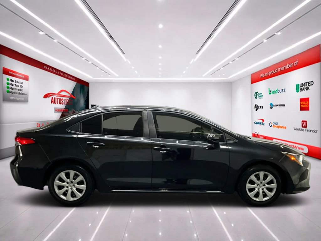 Used 2022 Toyota Corolla LE image 8