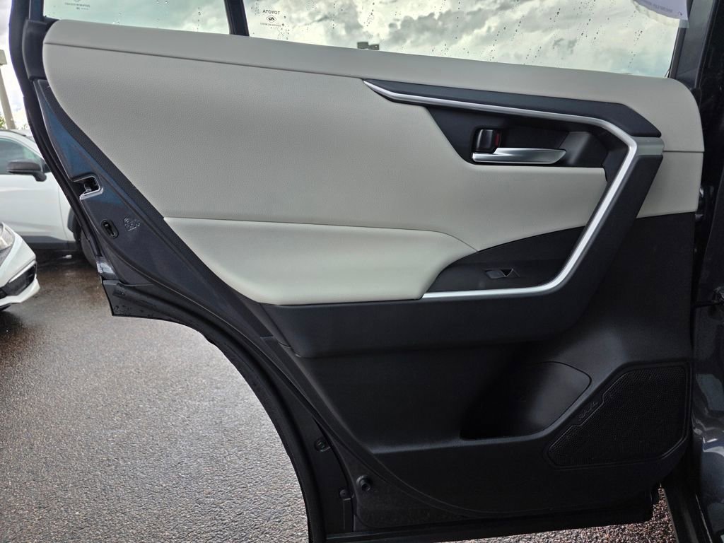 Used 2025 Toyota RAV4 XLE Premium image 26