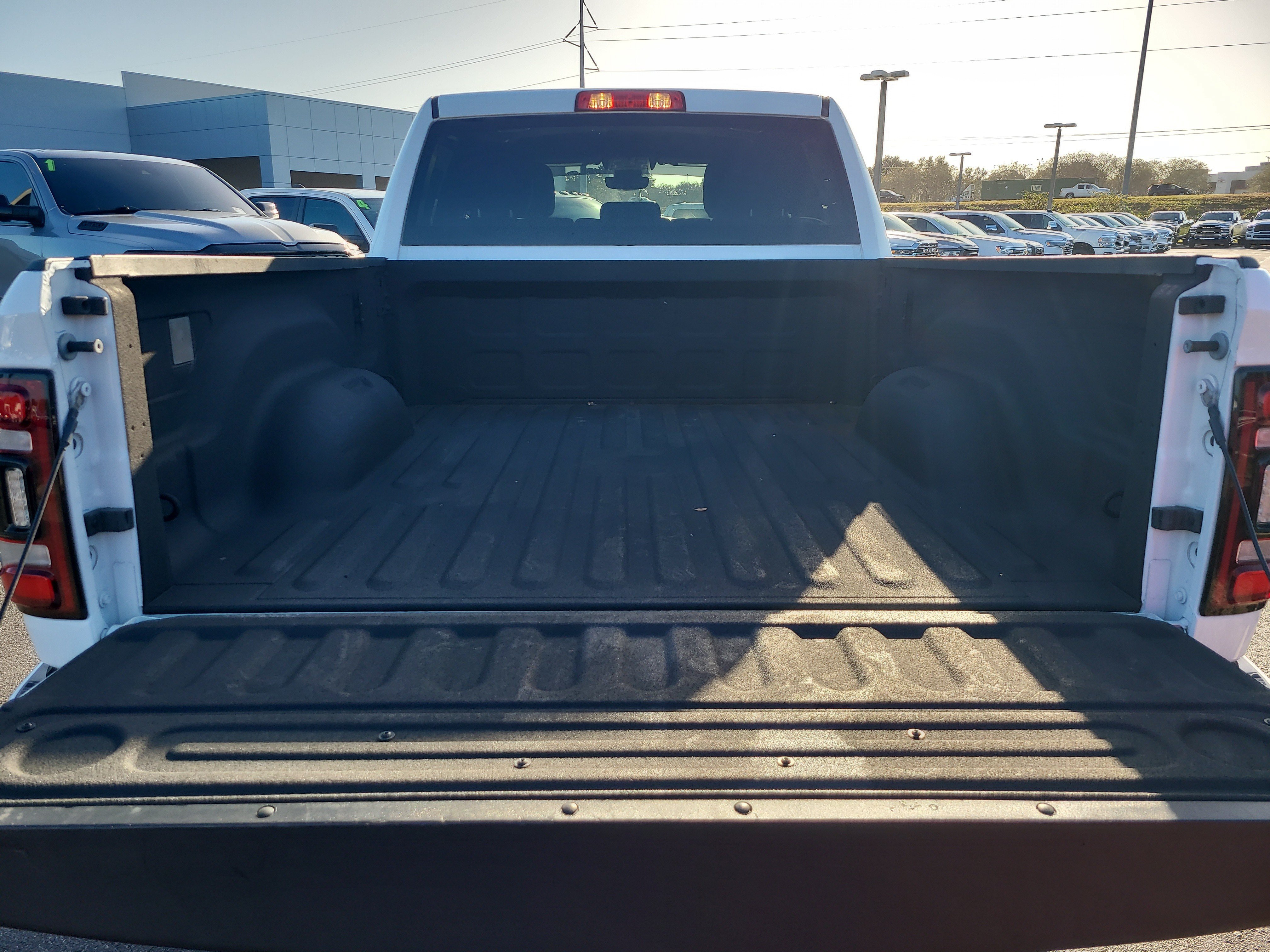 Used 2024 RAM 2500 Big Horn w/ Night Edition AWD/4WD image 8