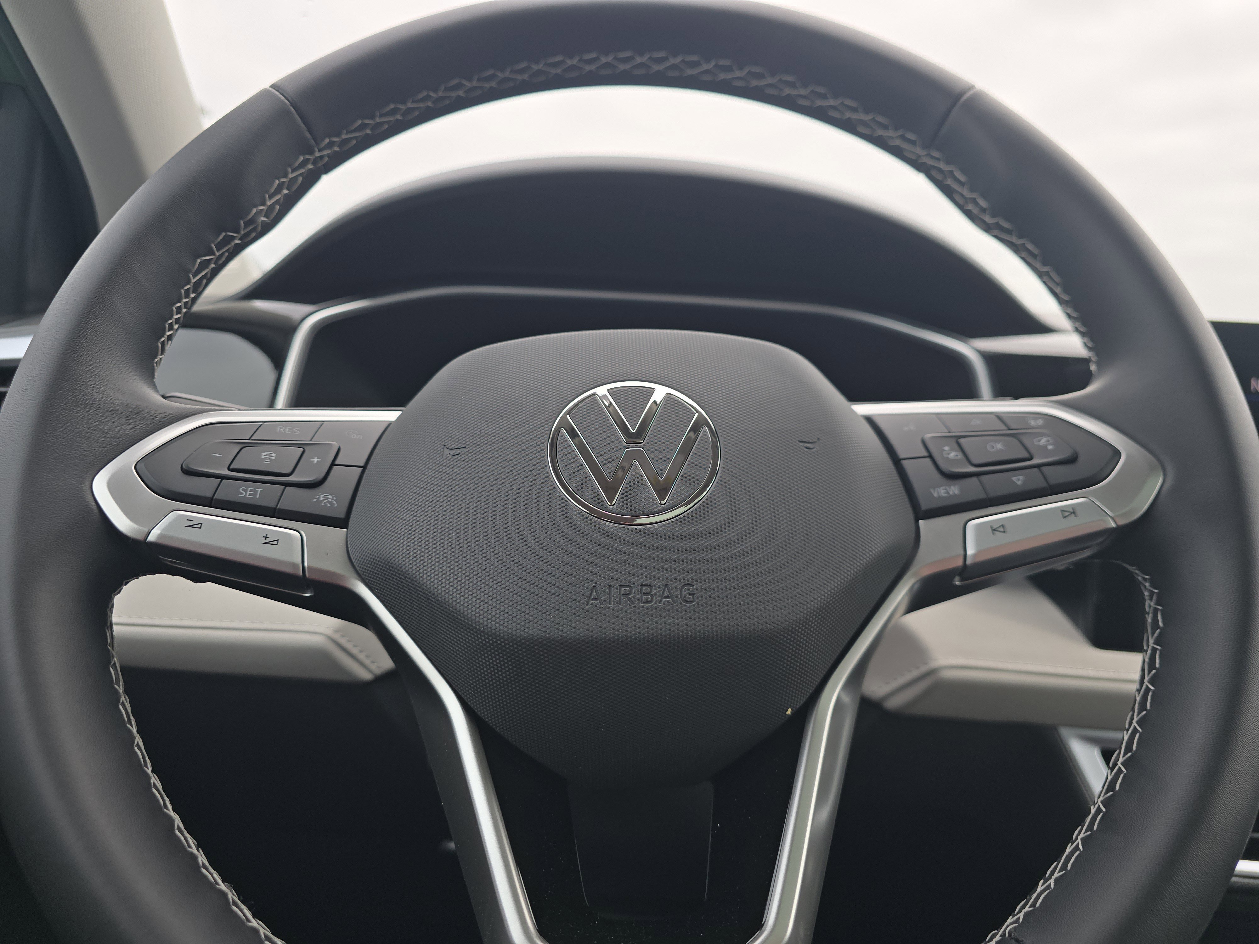 New 2026 Volkswagen Taos SE AWD/4WD image 23