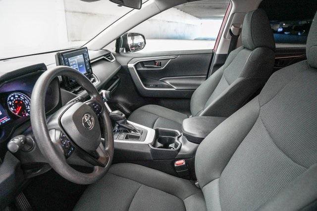 Certified 2020 Toyota RAV4 LE w/ Carpet Mat Package FWD image 16