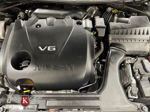 Used 2017 Nissan Maxima SR image 24
