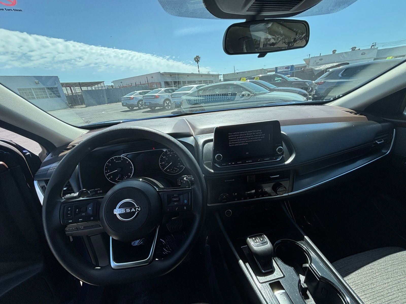 Used 2023 Nissan Rogue SV FWD image 34