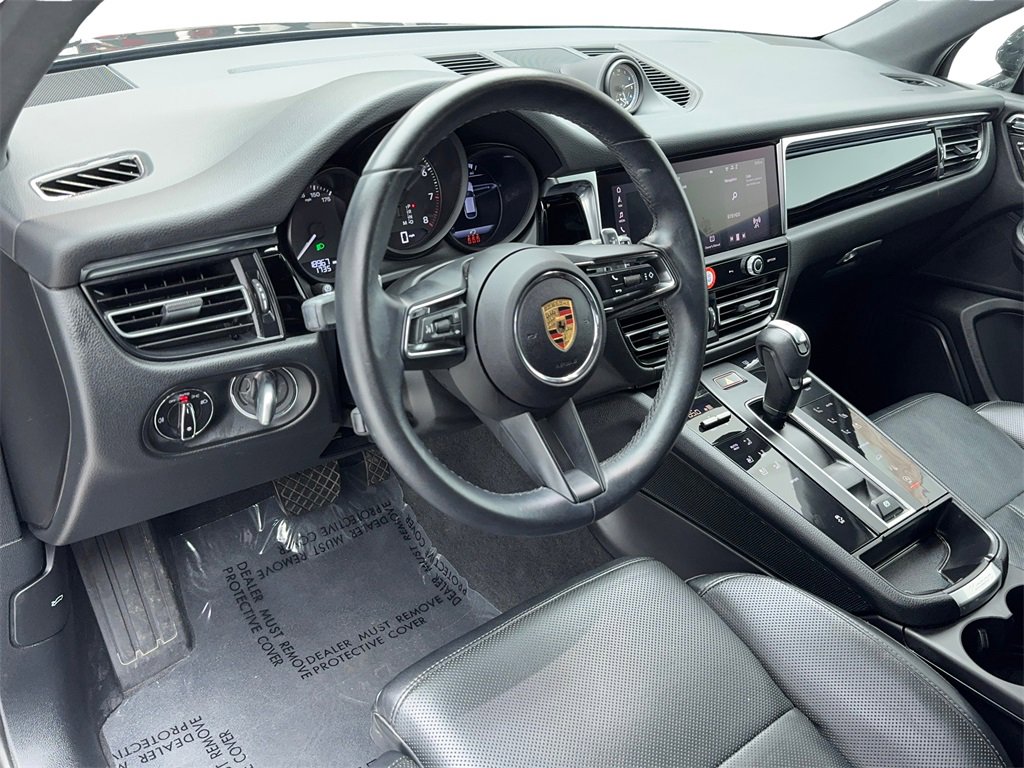 Used 2024 Porsche Macan image 14