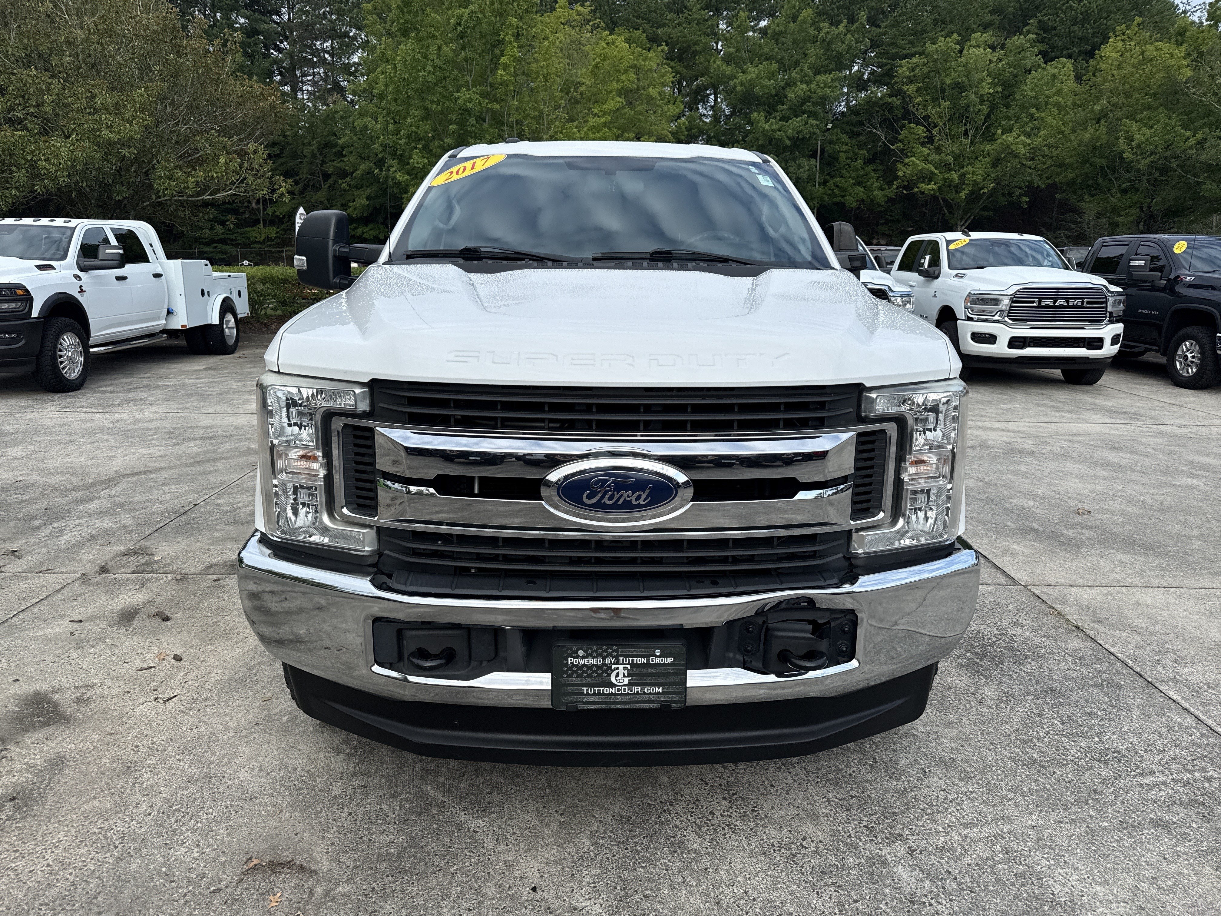 Used 2017 Ford F250 XLT AWD/4WD image 2