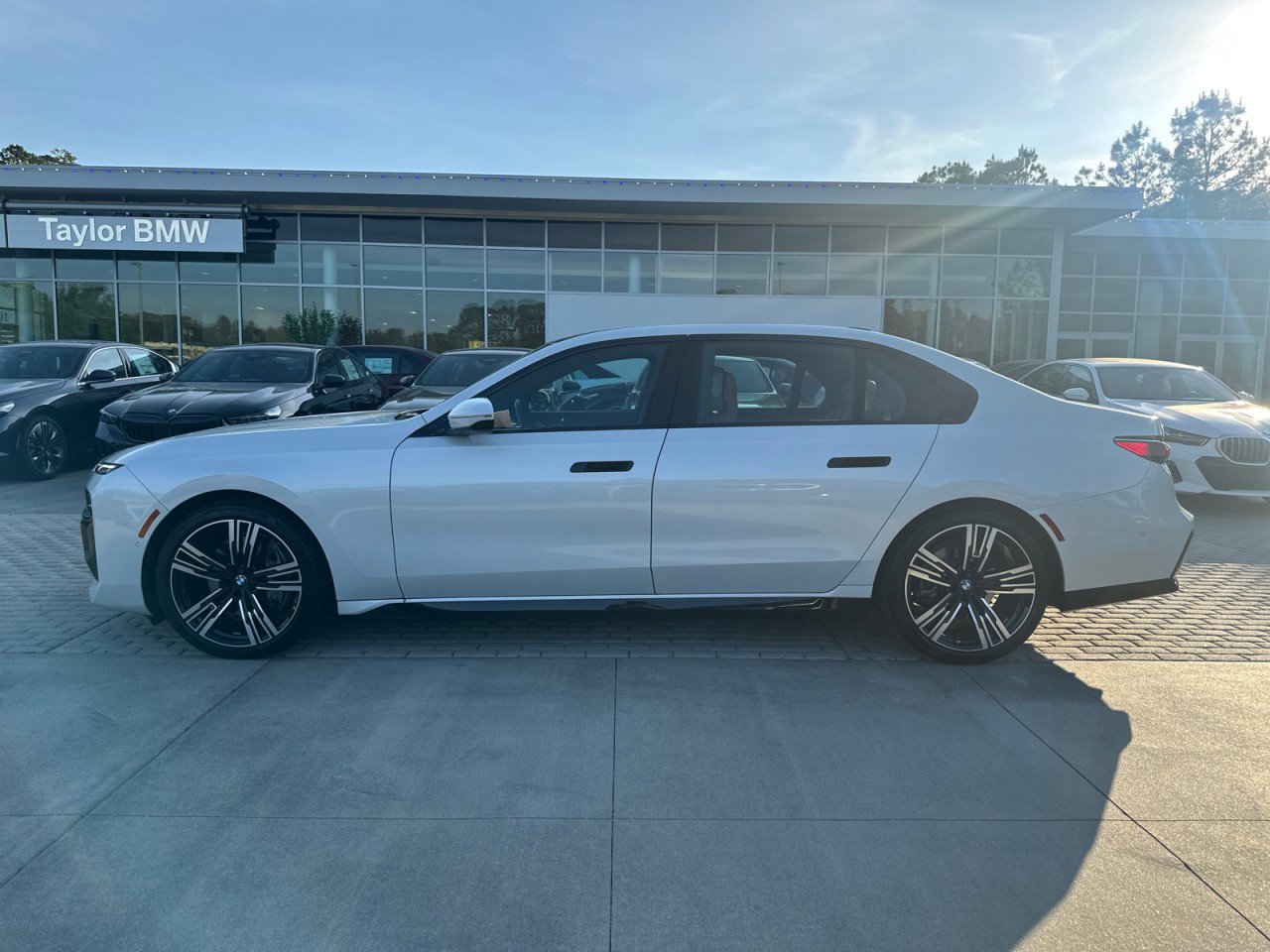 Certified 2025 BMW 740i image 2