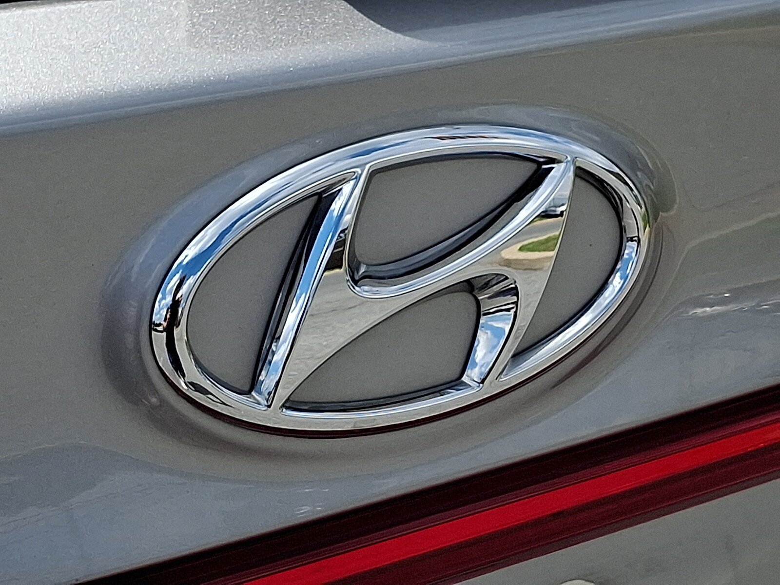 Certified 2023 Hyundai Santa Fe Limited AWD/4WD image 34