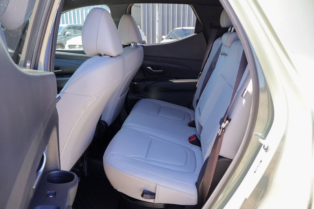 Certified 2025 Hyundai Santa Cruz SEL image 9