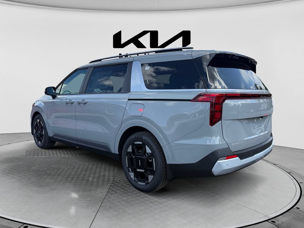 New 2027 Kia Carnival EX FWD image 3