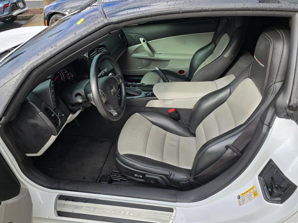 Used 2011 Chevrolet Corvette Grand Sport w/ Preferred Equipment Group image 20