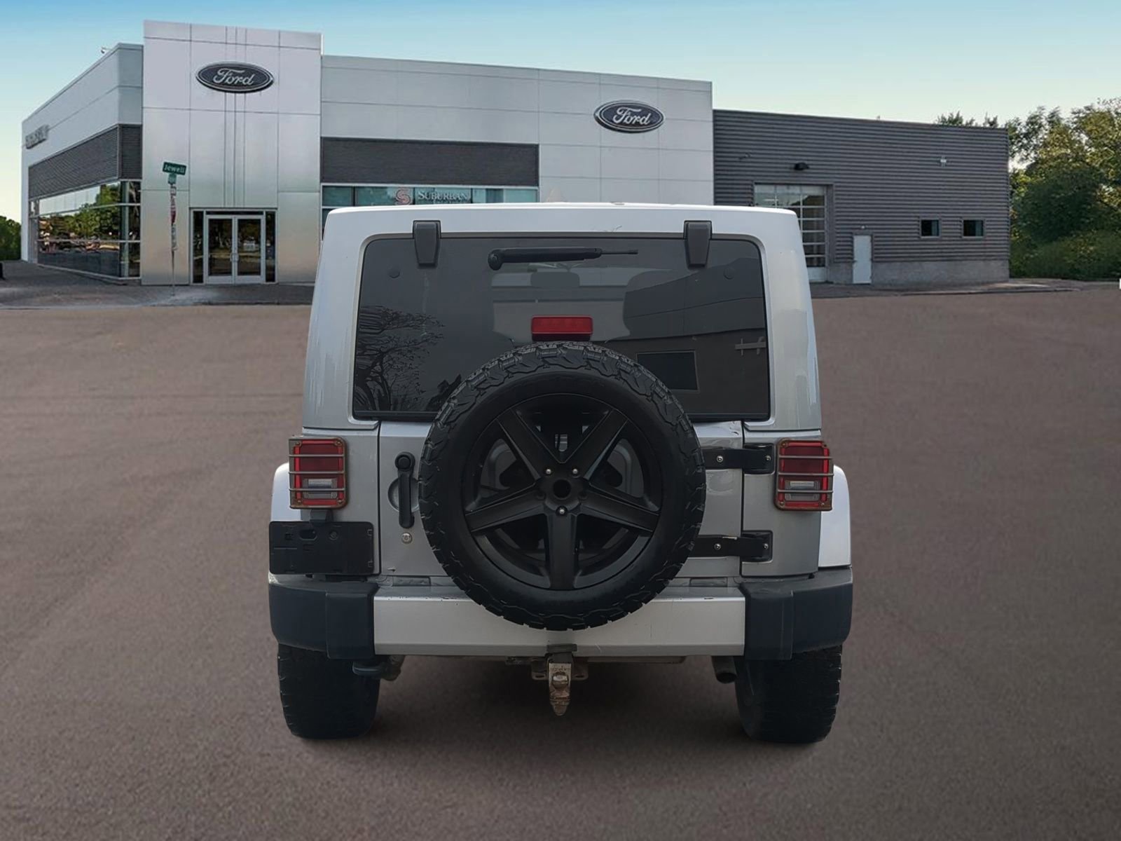 Used 2013 Jeep Wrangler Unlimited Sahara w/ Connectivity Group image 10