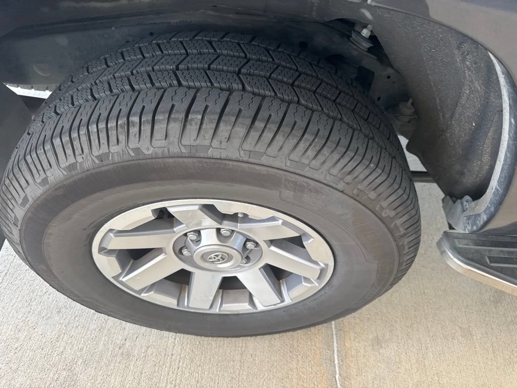 Used 2016 Toyota 4Runner Trail AWD/4WD image 6