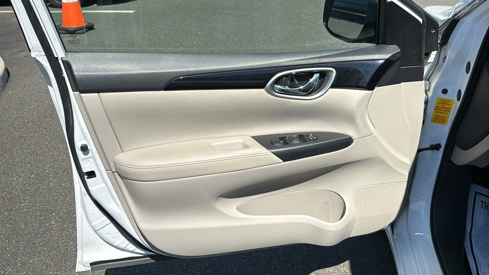 Used 2016 Nissan Sentra SV FWD image 9