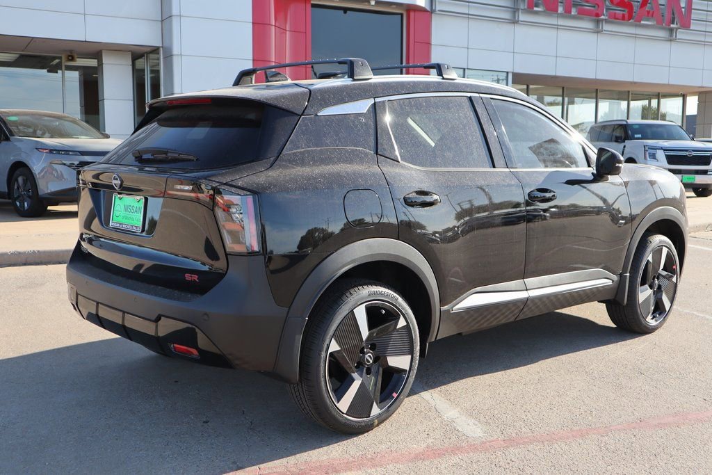 New 2025 Nissan Kicks SR FWD image 6