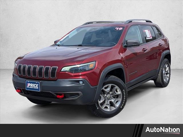 Used 2019 Jeep Cherokee Trailhawk AWD/4WD image 1