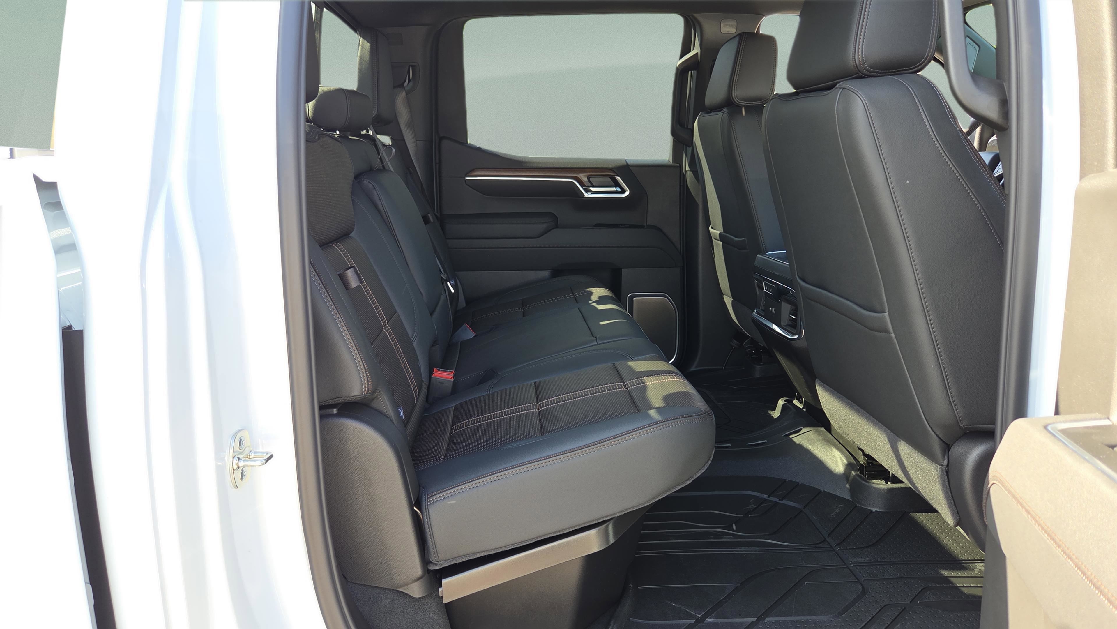 New 2026 Chevrolet Silverado 1500 High Country image 30