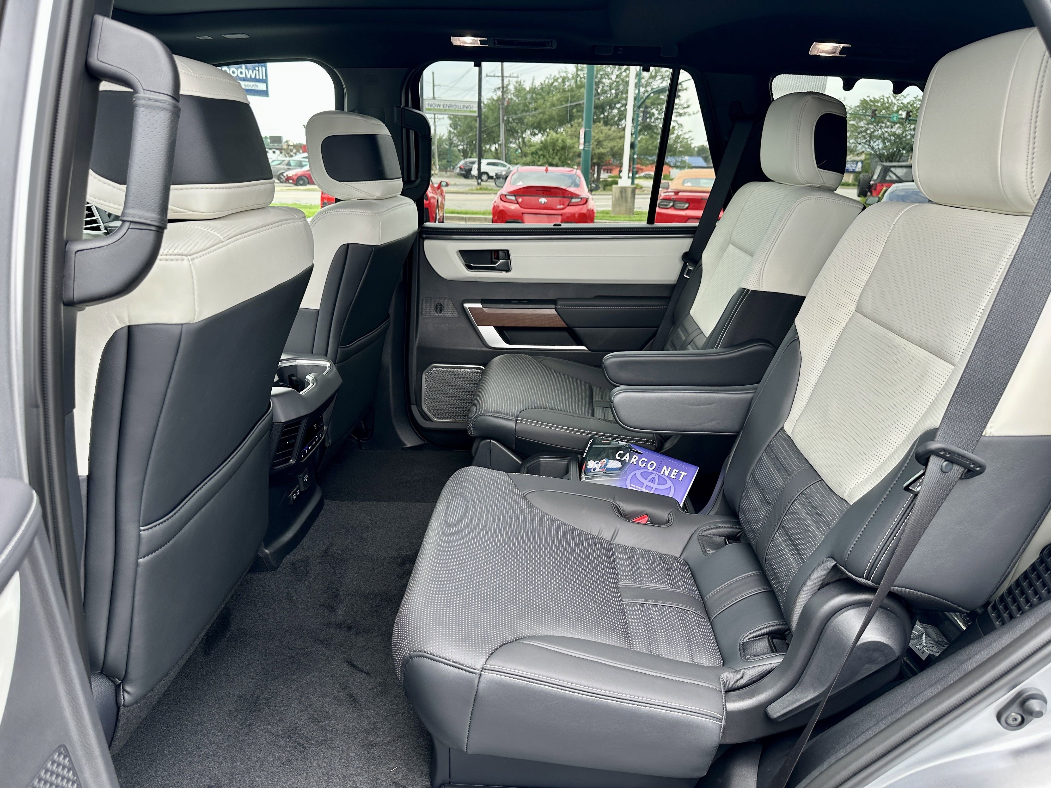 Used 2025 Toyota Sequoia Capstone image 36