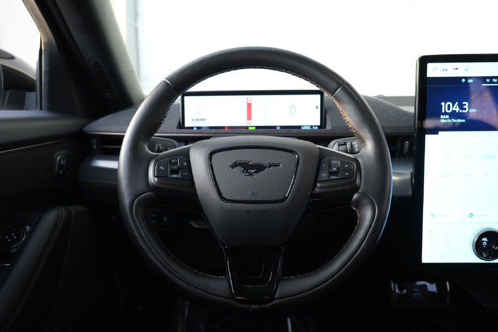 Used 2022 Ford Mustang Mach-E GT AWD/4WD image 39
