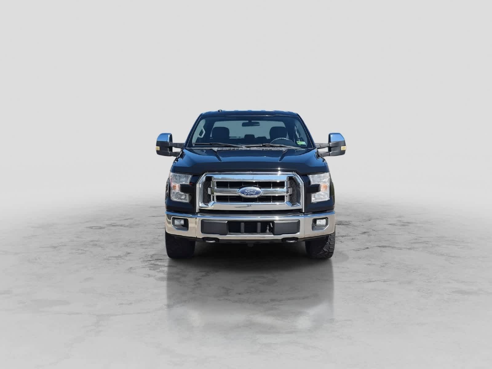 Used 2017 Ford F150 XLT w/ Trailer Tow Package AWD/4WD image 3