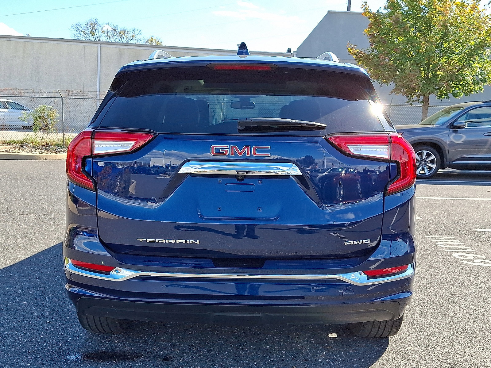 Used 2022 GMC Terrain Denali w/ LPO, 'HIT The Road' Package image 5