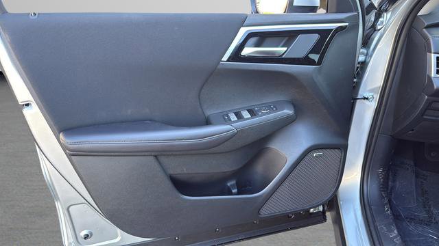 New 2026 Mitsubishi Outlander ES image 10