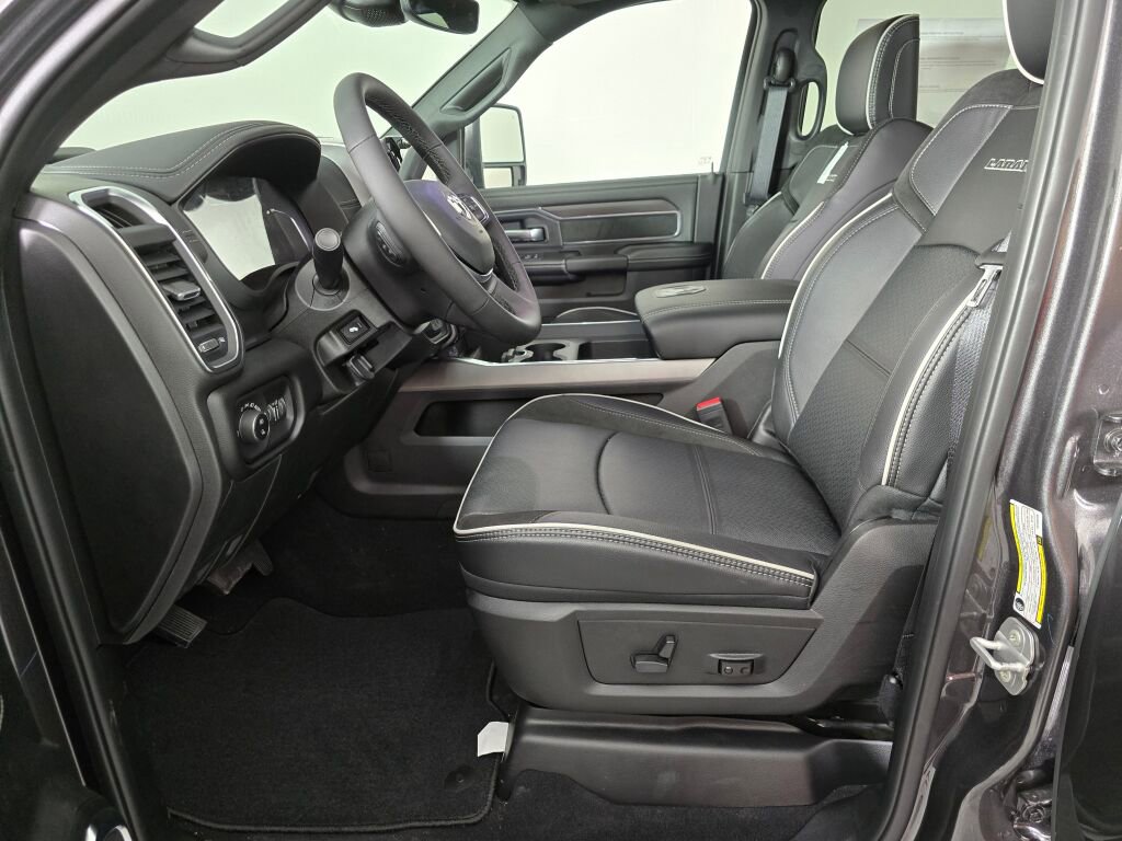 New 2025 RAM 3500 Big Horn image 42