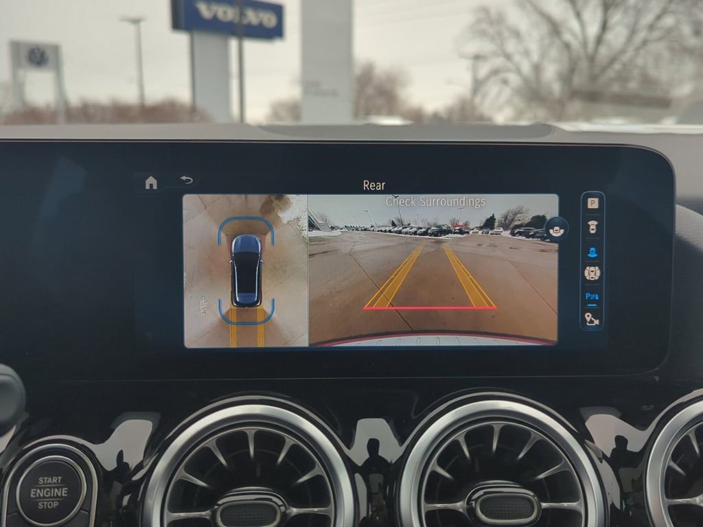 Used 2024 Mercedes-Benz GLA 35 AMG 4MATIC image 23