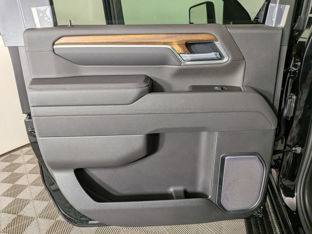 New 2026 Chevrolet Silverado 2500 High Country w/ High Country Premium Package AWD/4WD image 29