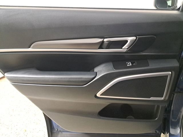 Used 2025 Kia Telluride S image 15