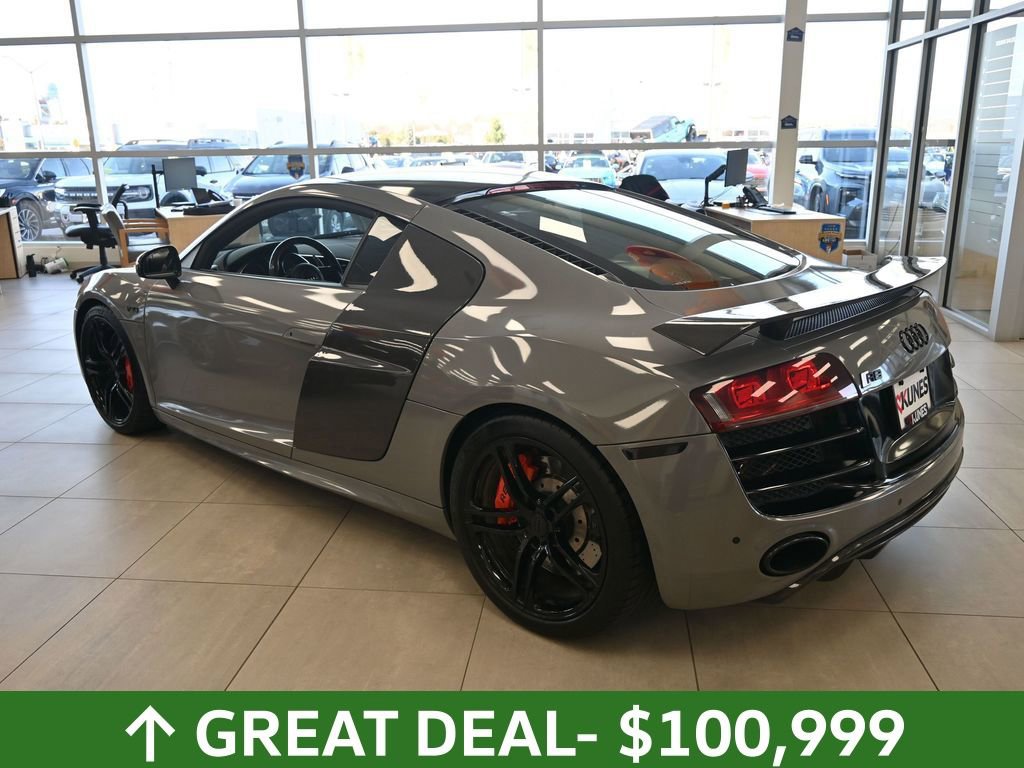 Used 2010 Audi R8 V10 image 32