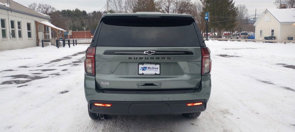 Used 2023 Chevrolet Suburban Z71 w/ Luxury Package image 6