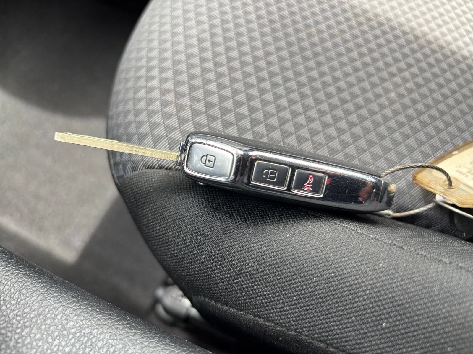 Used 2025 Kia Soul LX w/ LX Technology Package FWD image 20