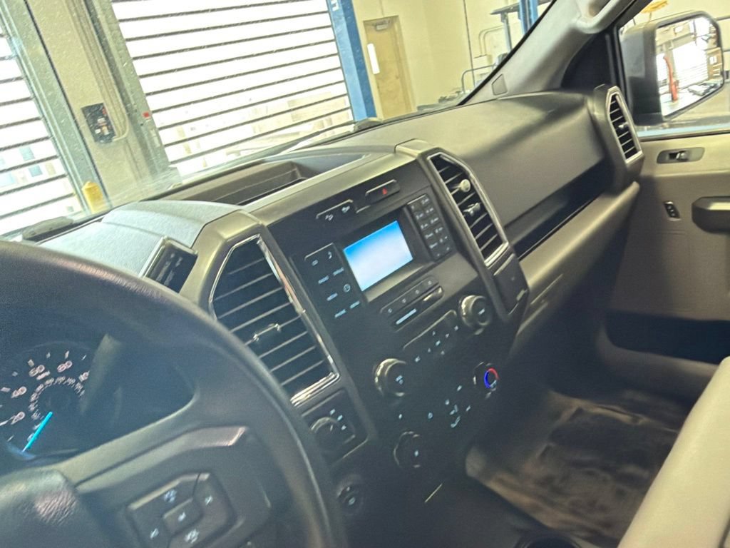 Used 2016 Ford F150 XLT w/ Trailer Tow Package AWD/4WD image 3