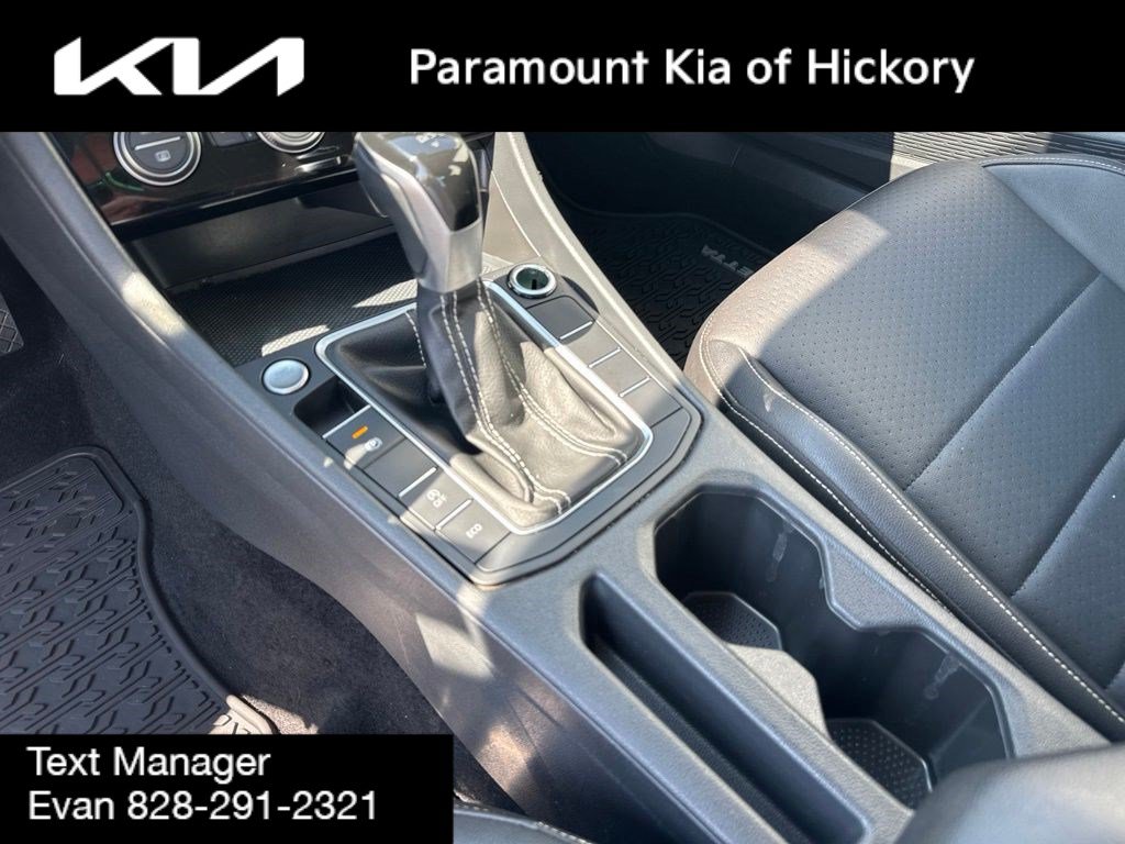 Used 2023 Volkswagen Jetta SE FWD image 23