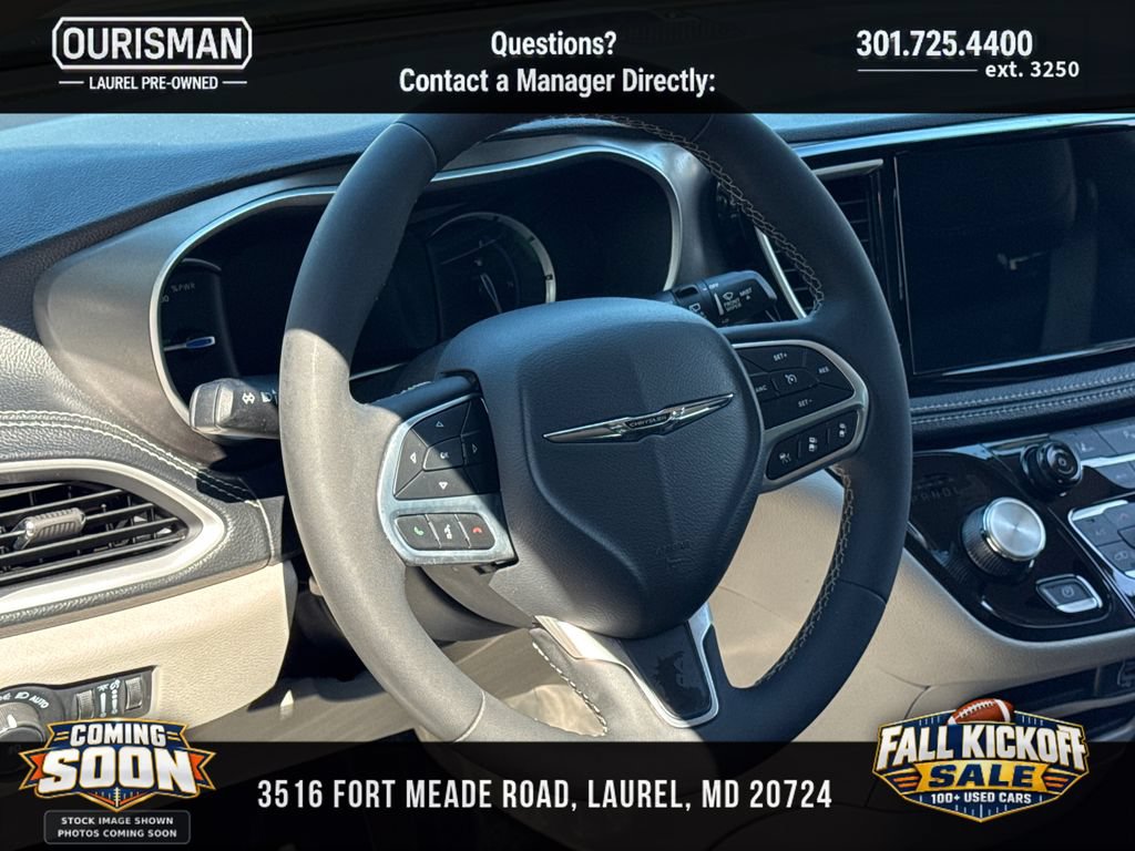 Used 2024 Chrysler Pacifica Limited FWD image 9