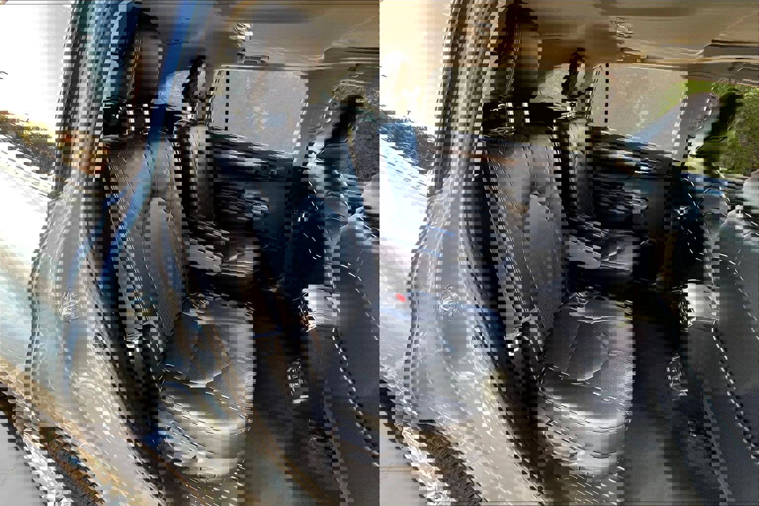 Used 2020 Toyota Highlander Limited image 27