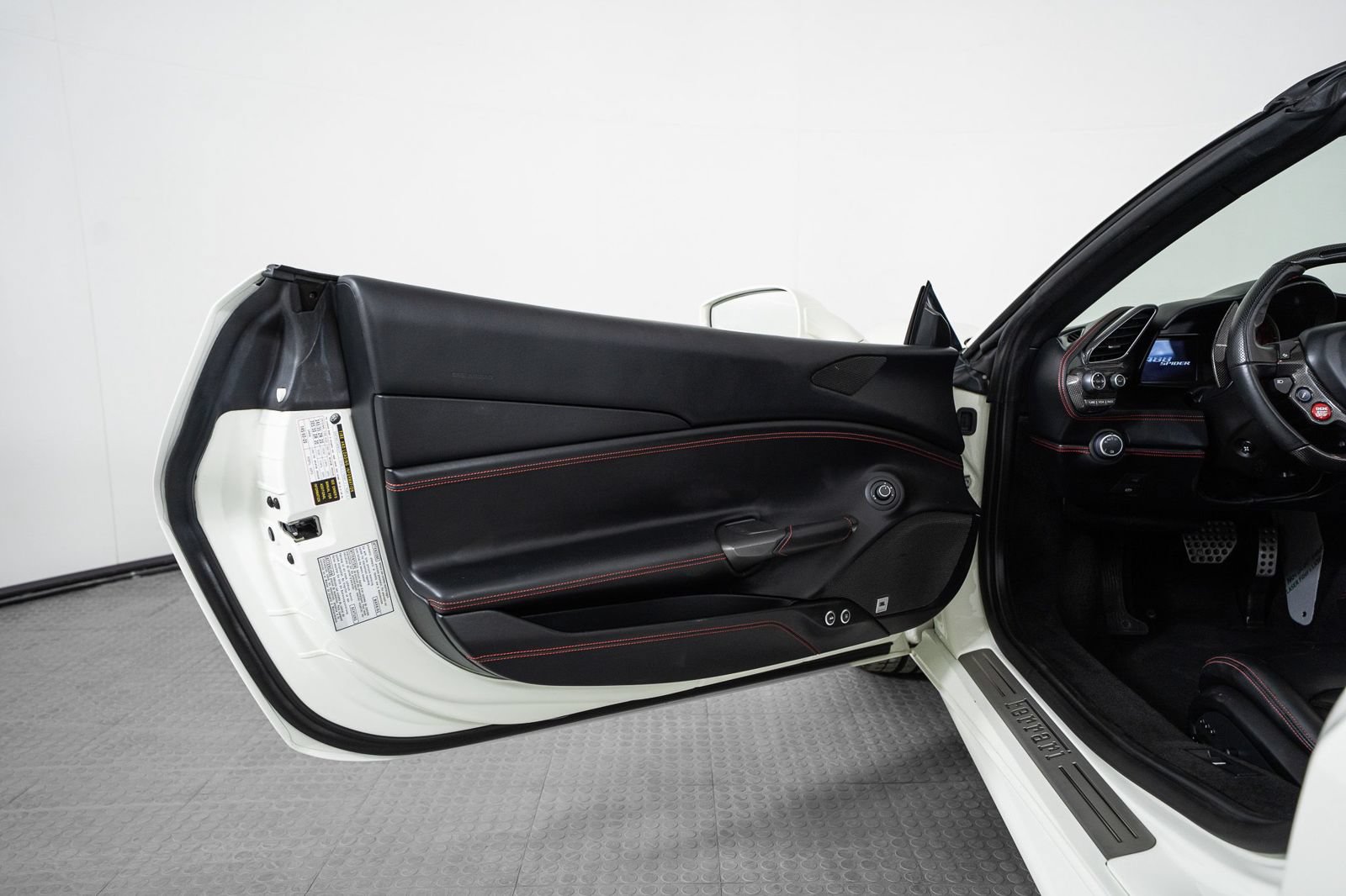 Certified 2019 Ferrari 488 Spider RWD image 14